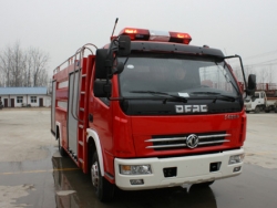 Caminhão de tanque direto do fogo da fábrica DONGFENG 4X4