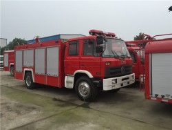Caminhão de petroleiro de 5 toneladas da água da luta contra o incêndio de China