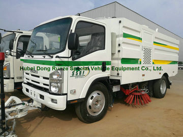 China Caminhão multifuncional da limpeza da estrada de ISUZU, caminhão da vassoura da vassoura do vácuo fornecedor