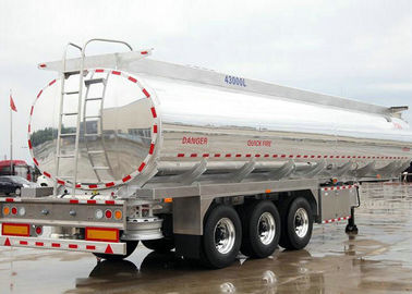 China Do petroleiro de alumínio do combustível dos eixos do transporte rodoviário 44000 do petróleo litros inflamáveis líquidos 3 fornecedor