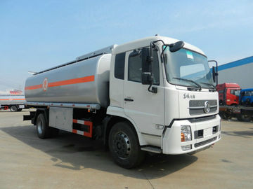 China ISO resistente Aprroved do CCC do caminhão de petroleiro do óleo da movimentação do rei Corrida 4x2 de Dongfeng fornecedor