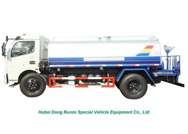 China O caminhão montou o tanque de água de aço inoxidável 6M3 com o sistema de extinção de incêndios da bomba de água para a entrega da água e o pulverizador LHD/RHD fornecedor