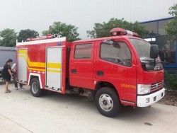 Cano da água do carro de bombeiros de Dongfeng 4x2/mini carro de bombeiros